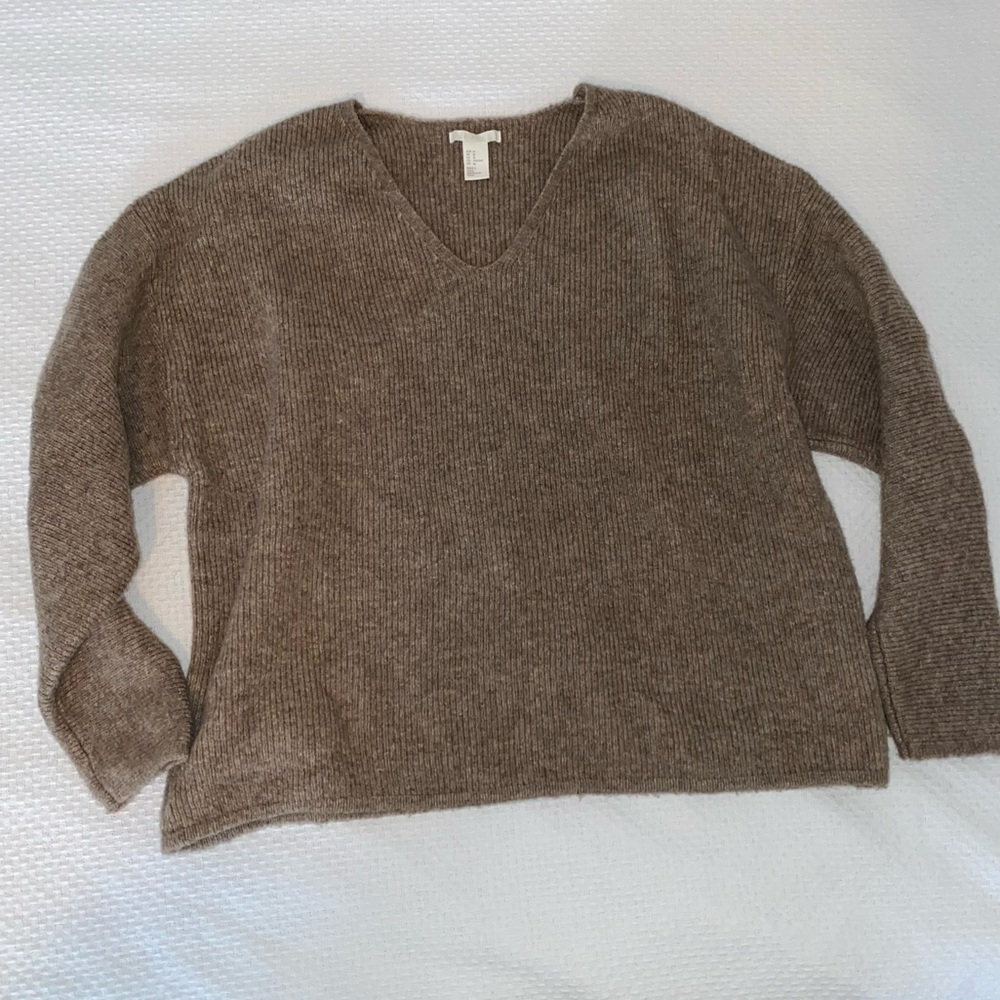 HM V-Neck Sweater